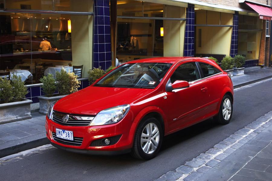  Holden Astra 3-Door Coupe 2007 года  (фото 16 из 32)